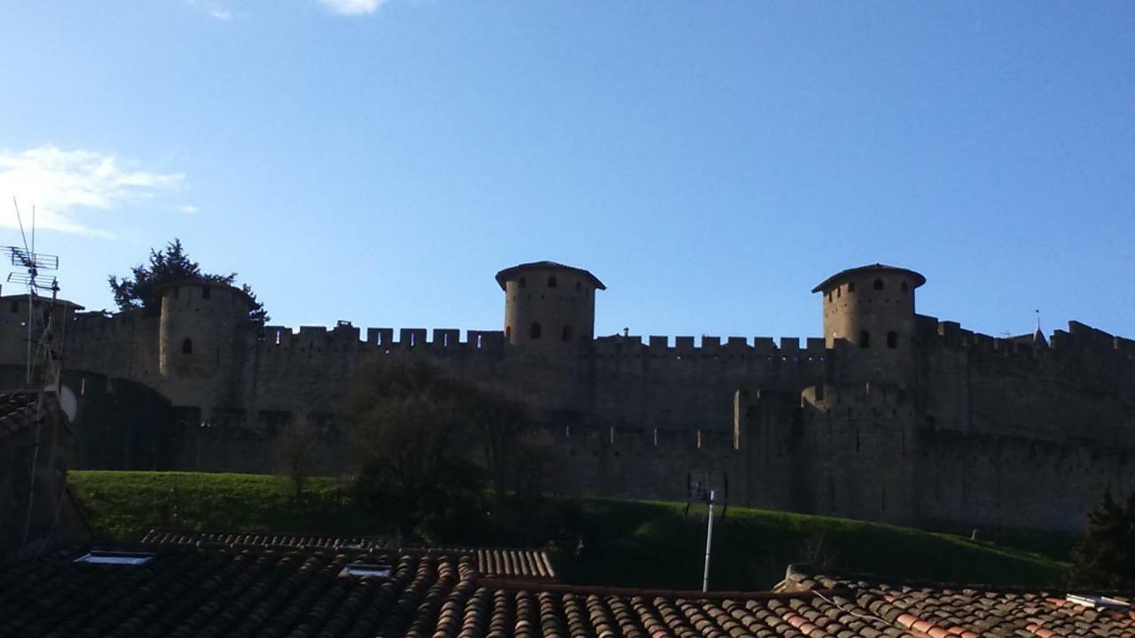 Gîte les 3 tours 1e étage Carcassonne Esterno foto